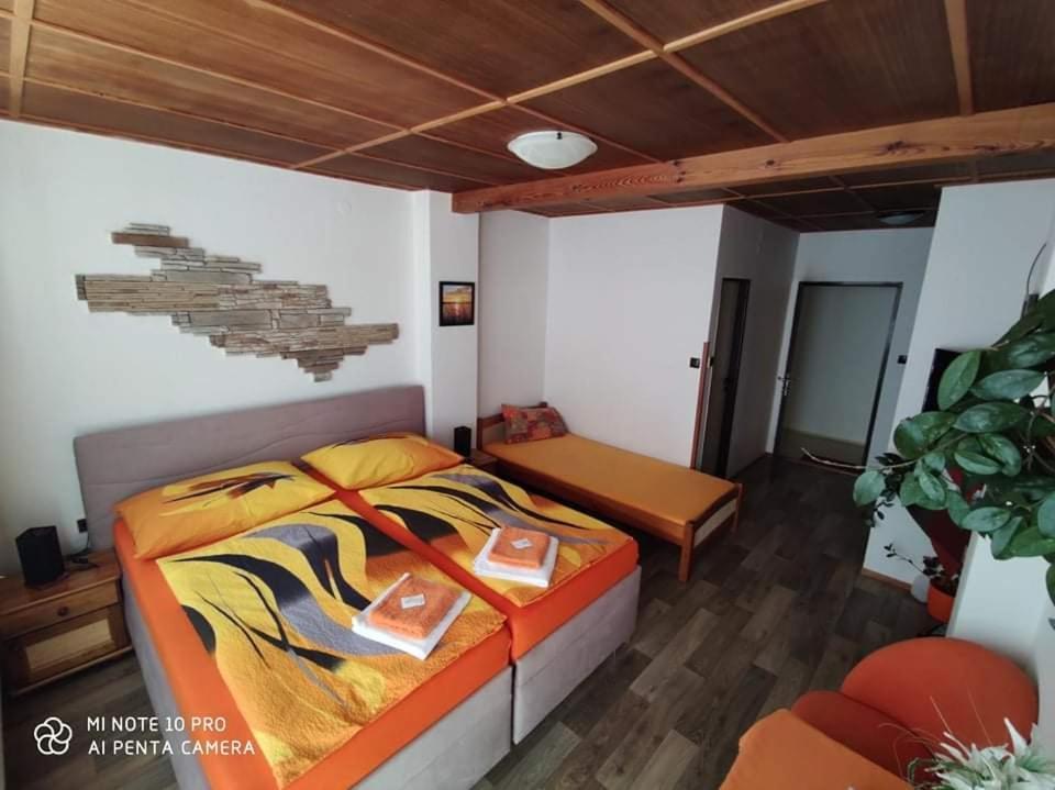 Klobouky u Brna Motel Podkova מראה חיצוני תמונה